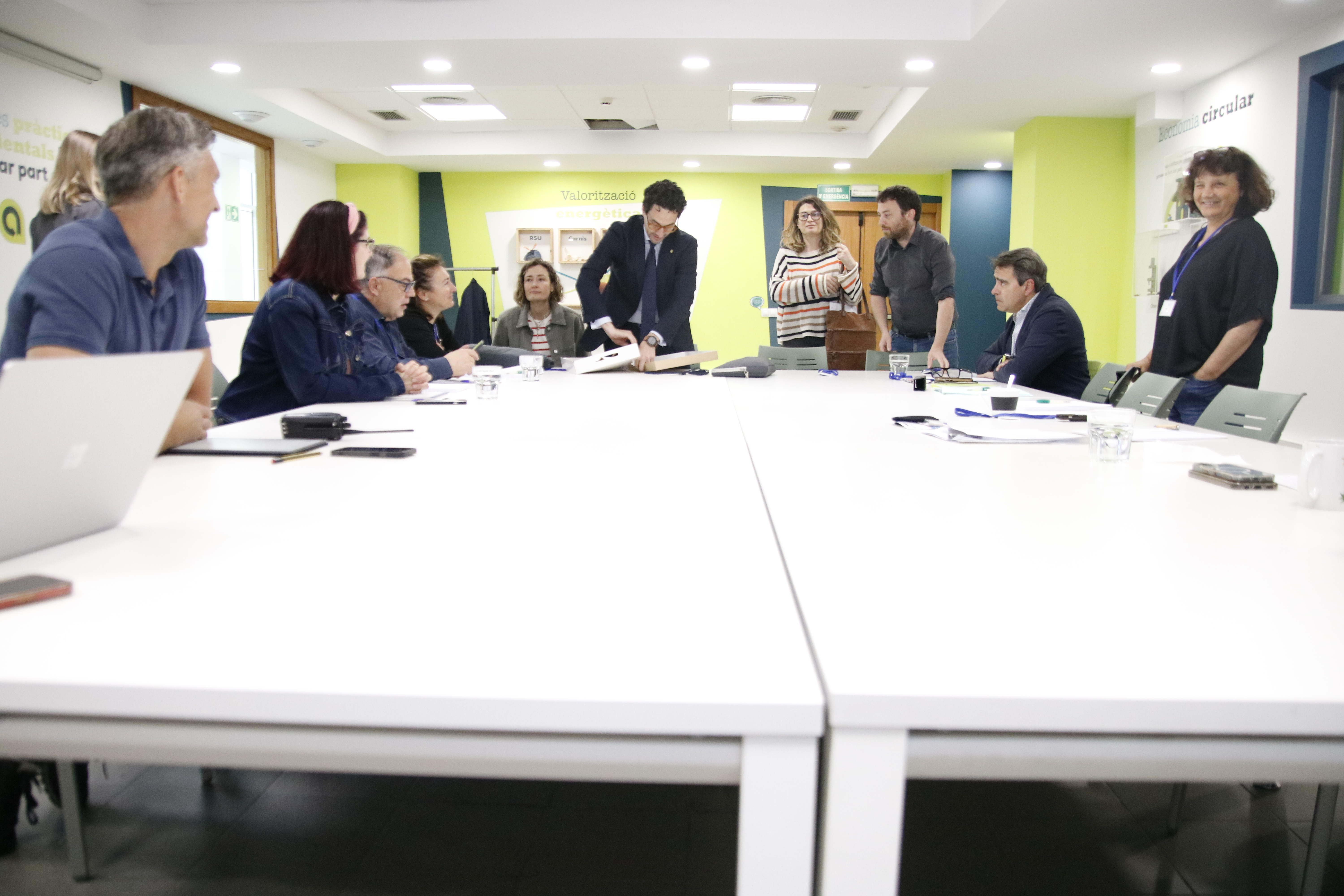 Un moment de la reunió de la Comissió d'Informació i Vigilància